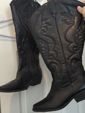 Black Women's Western Knee-High Boots - Torrid 10.5WW